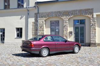 Thumbnail von BMW 320, first hand, original paint, service booklet maintained