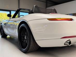 Thumbnail von BMW Z8 White, "One of a kind" Service booklet PERFECT