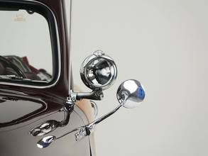Thumbnail von Chrysler Town and Country 2 door Convertible '47