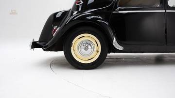 Thumbnail von Citroen Traction 6H '54