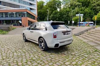 Thumbnail von Rolls-Royce Cullinan Black Badge 4 Seats I Starlight I TV I Massage Seats