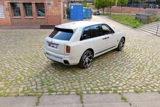 Thumbnail von Rolls-Royce Cullinan Black Badge 4 Seats I Starlight I TV I Massage Seats