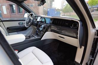 Thumbnail von Rolls-Royce Cullinan Black Badge 4 Seats I Starlight I TV I Massage Seats