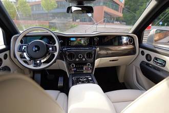 Thumbnail von Rolls-Royce Cullinan Black Badge 4 Seats I Starlight I TV I Massage Seats