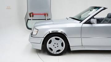 Thumbnail von Mercedes-Benz E 36 AMG + Hardtop '95