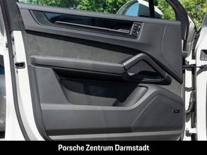 Thumbnail von Porsche Cayenne GTS Coupe InnoDrive HA-Steering Head-Up