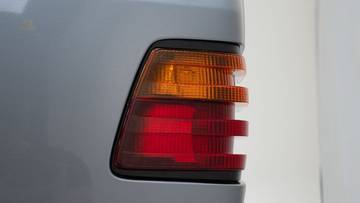 Thumbnail von Mercedes-Benz 230E '88