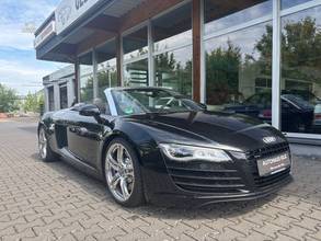 アウディ R8 スパイダー 4.2 FSI quattro シート B&amp;O