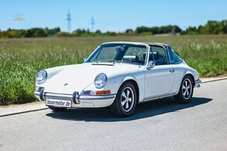 ポルシェ 911 2.2L T Targa
