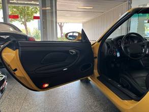 Thumbnail von Porsche 996 C2 Cabrio - 6-speed - original 59,000 km, Speed Yellow!