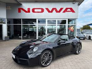 ポルシェ 992 カブリオレ **スポーツ排ガス*レザー*カメラ**