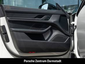 Thumbnail von Porsche Taycan 4 Black Edition InnoDrive HA-Steering