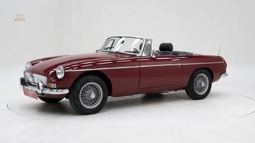 MG B '74