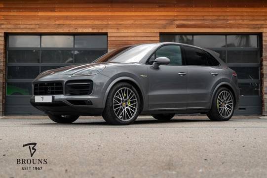 Porsche Cayenne E-Hy |FondKino|360|Inno|PDCC|HiALe|SAG
