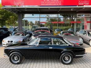 Alfa Romeo 2000 GT Veloce / Air conditioning / H. license plate.
