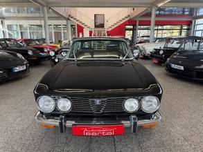 Thumbnail von Alfa Romeo 2000 GT Veloce / Air conditioning / H. license plate.