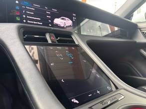 Thumbnail von Porsche Taycan SportChrono SurroundView PDisplay
