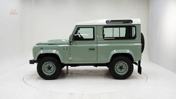 Thumbnail von Land Rover Defender Heritage 90 '2015