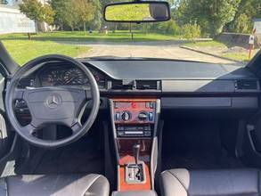 Thumbnail von Mercedes-Benz E 320 dt. Delivery