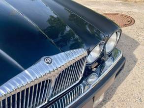 Thumbnail von Jaguar XJ12 Daimler Double Six, German foreign service booklet