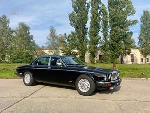 Thumbnail von Jaguar XJ12 Daimler Double Six, German foreign service booklet