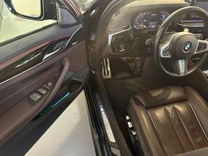 Thumbnail von BMW M550I xDrive*Leather*Navigation*GSD*Head Up*StDHZ*LED
