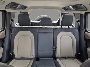 Thumbnail von Land Rover Defender 110 D200 AWD X-DYNAMIC SE