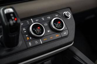 Thumbnail von Land Rover Defender 90 200HP 6-cylinder ACC 360-degree cameras panoramic