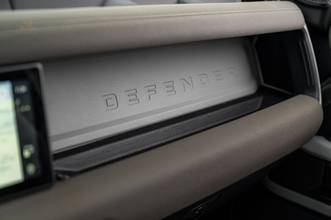 Thumbnail von Land Rover Defender 90 200HP 6-cylinder ACC 360-degree cameras panoramic
