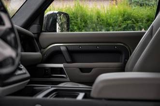 Thumbnail von Land Rover Defender 90 200HP 6-cylinder ACC 360-degree cameras panoramic