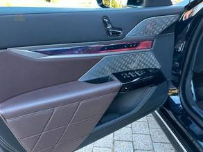 Thumbnail von BMW M760 e xDrive - B&W, Rear TV, Executive Lounge