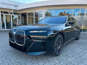 Thumbnail von BMW M760 e xDrive - B&W, Rear TV, Executive Lounge
