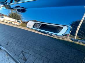 Thumbnail von BMW M760 e xDrive - B&W, Rear TV, Executive Lounge
