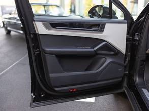 Thumbnail von Porsche Cayenne Coupé E-Hybrid, 21", AHK, Air, ACC, AHK, Pano