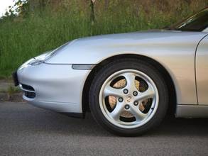 Thumbnail von Porsche 996 Carrera2 Tiptronic, original 47,000 km, complete first paint!
