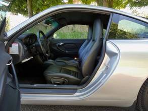 Thumbnail von Porsche 996 Carrera2 Tiptronic, original 47,000 km, complete first paint!