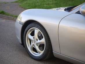 Thumbnail von Porsche 996 Carrera2 Tiptronic, original 47,000 km, complete first paint!