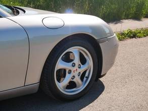 Thumbnail von Porsche 996 Carrera2 Tiptronic, original 47,000 km, complete first paint!