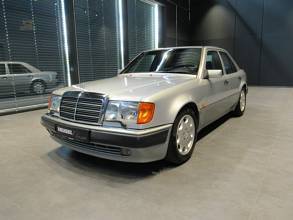 Thumbnail von 500 E (W124) *Collector's vehicle* Manufactured by Porsche*