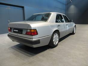 Thumbnail von 500 E (W124) *Collector's vehicle* Manufactured by Porsche*