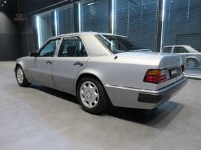 Thumbnail von 500 E (W124) *Collector's vehicle* Manufactured by Porsche*