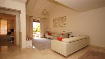 Thumbnail von Luxus-Wohnung in Sierra Blanca R2727791