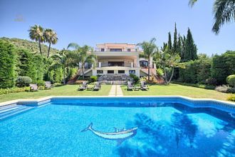 Luxus-Villa in Sierra Blanca R2185658 