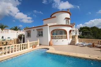 ***Bei Denia - Schöne Villa mit herrlicher Fernsicht in die Berge, 3 Schlafzimmer, 2 Bäder, ZH, Wintergarten, Kaminofen etc.***
