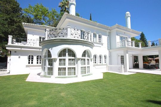 Luxus-Villa in Nueva Andalucia R2743529 