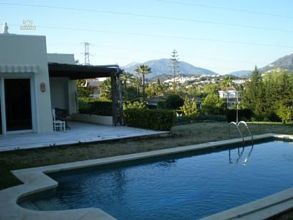 Luxus-Villa in Nueva Andalucia R2155378 