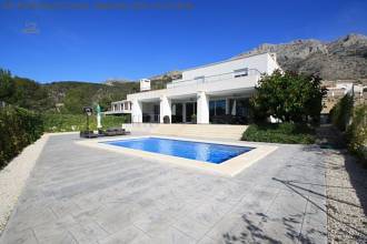 ***Moderne Villa in Altea***
