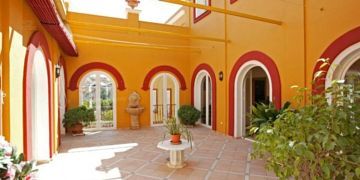 Luxus-Villa in El Paraiso R2787101 