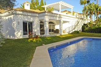 Thumbnail von ***EBENERDIGE MODERNE VILLA IN DER SIERRA BLANCA AUF DER GOLDENEN MEILE VON MARBELLA***
