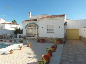 Thumbnail von ***Einfamilienhaus im Villenstyle mit 4 Schlafzimmern, Garage und privatem Pool***